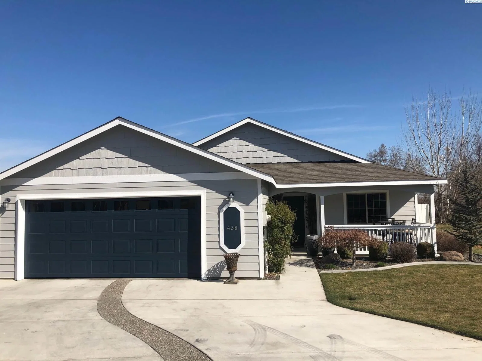 438 Charbonneau Dr rental home exterior in Richland, Washington