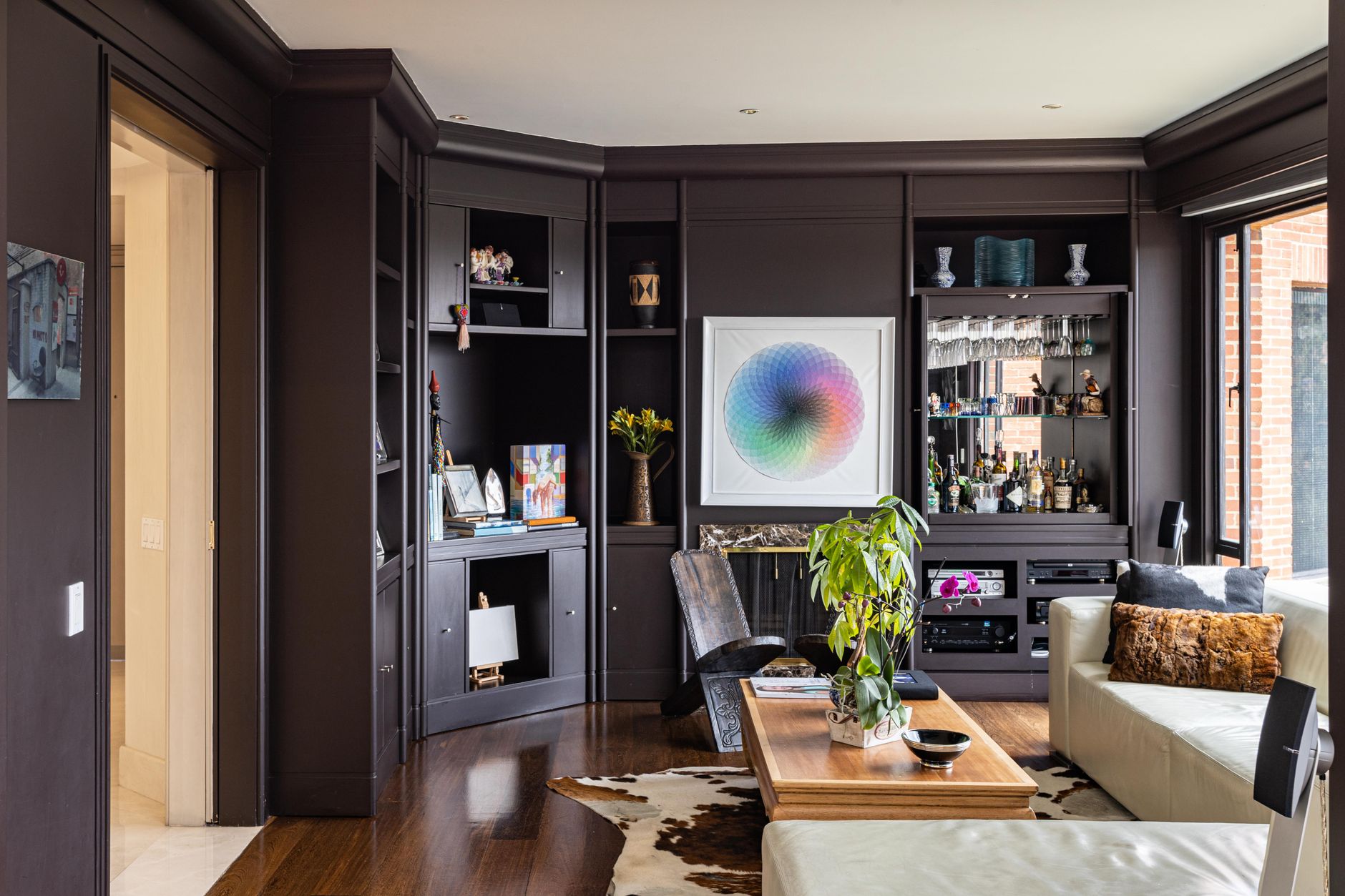 Warm, tailored living room interior